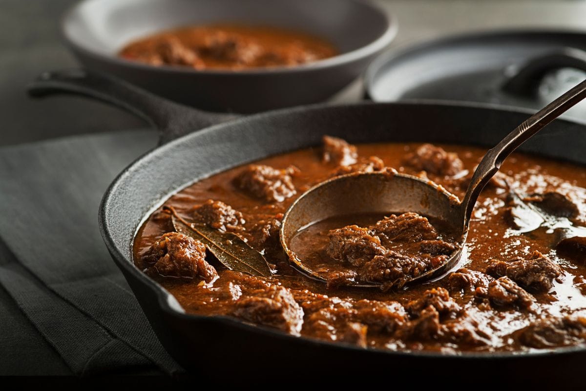 Bålgullasch til fire portioner